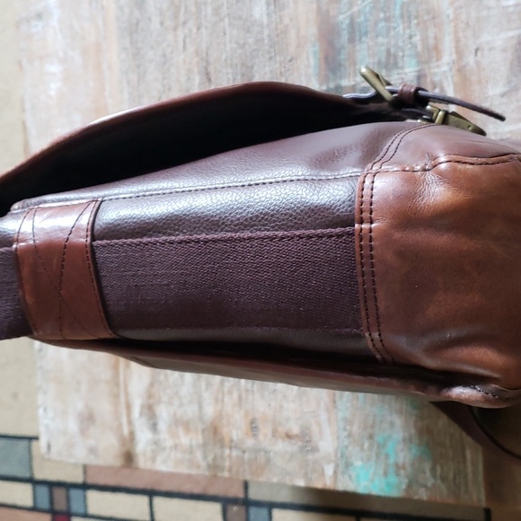 BUXTON Brown Leather Messenger Satchel. UNISEX - Picture 4 of 11